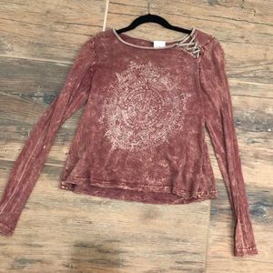 Daytrip long sleeve Aztec tee